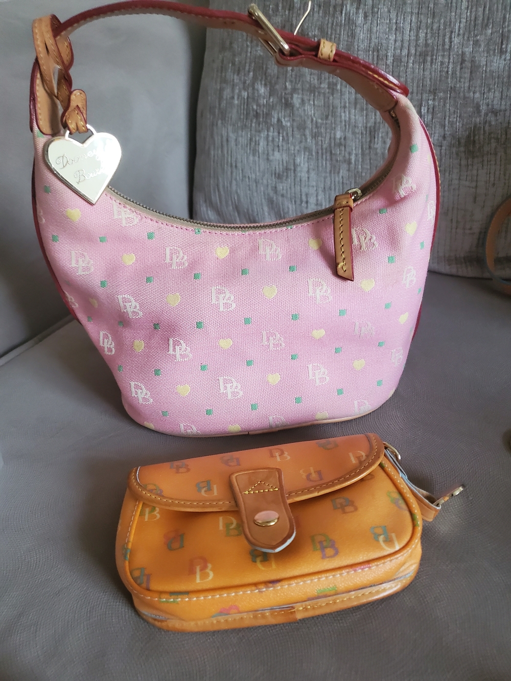 Y2k Dooney & Bourke Pink +wallet Printed Shoulder Bag with Heart  2 Pc Womens
